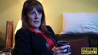 Религиозная мамка замаливает грехи сына перед богом при помощи траха