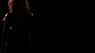 Красивые девушки и секс на кровати, фильм для любителей